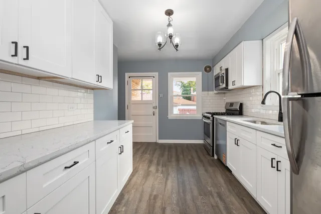 $439,900 | 10735 South Washtenaw Avenue, Chicago, IL 60655