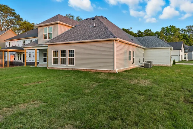 $494,900 | 1601 Peacock Drive, Clarksville, TN 37043