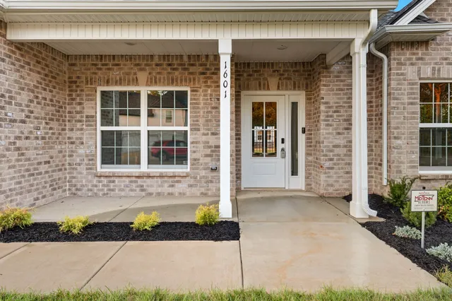 $494,900 | 1601 Peacock Drive, Clarksville, TN 37043