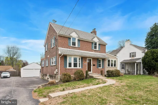 $475,000 | 231 East Woodland Avenue, Springfield, PA 19064
