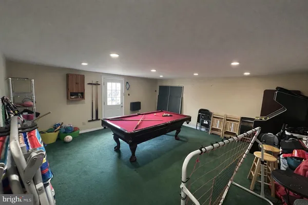 $475,000 | 231 East Woodland Avenue, Springfield, PA 19064