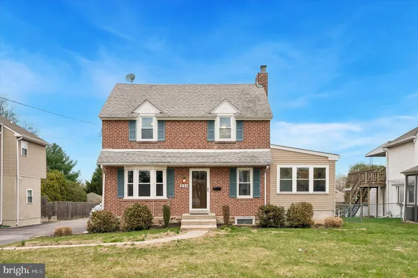 $475,000 | 231 East Woodland Avenue, Springfield, PA 19064