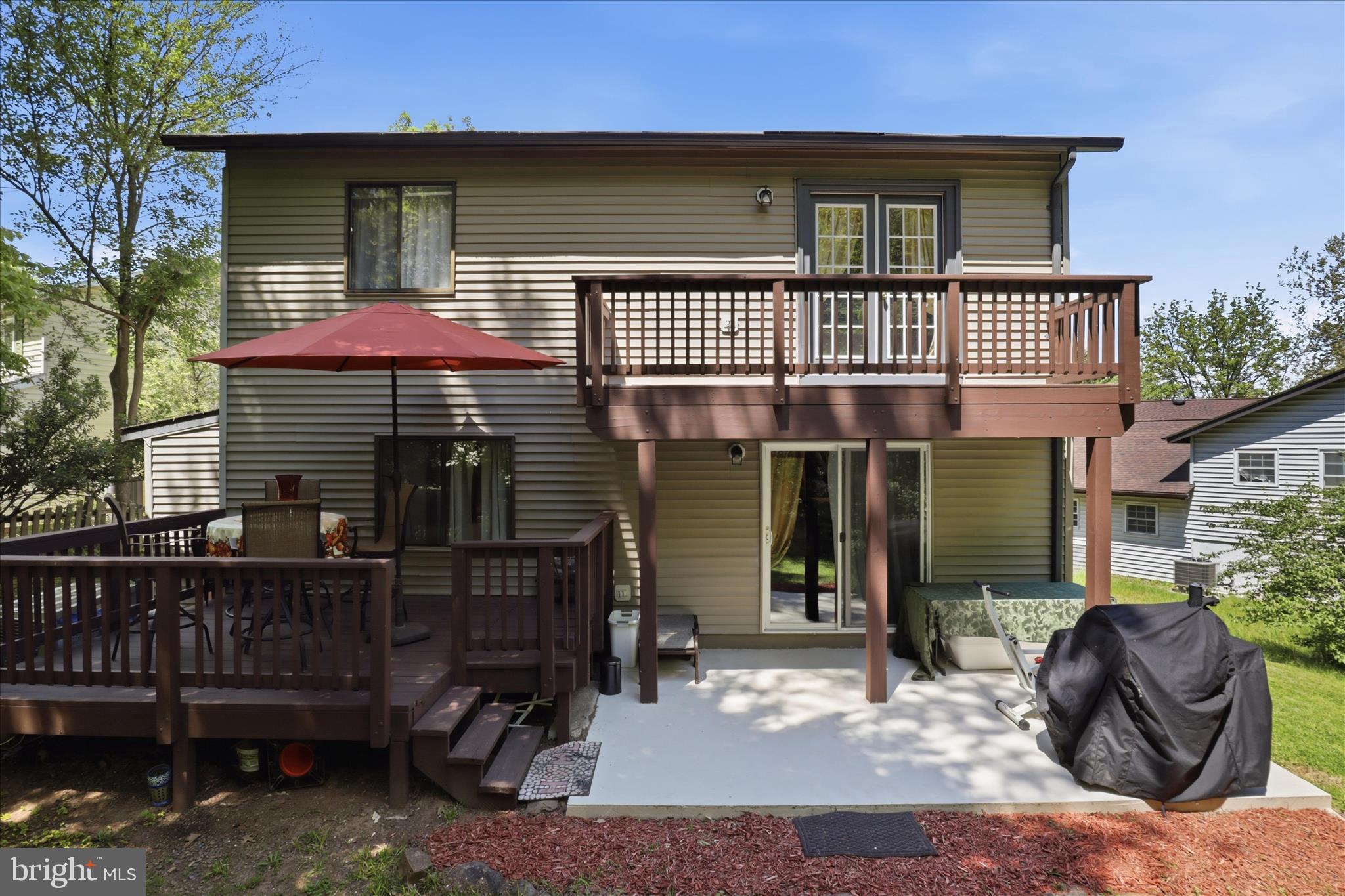 211 Keyes Court Sterling, VA 20164 - Photo 22 of 37 Upper balcony off of primary bedroom