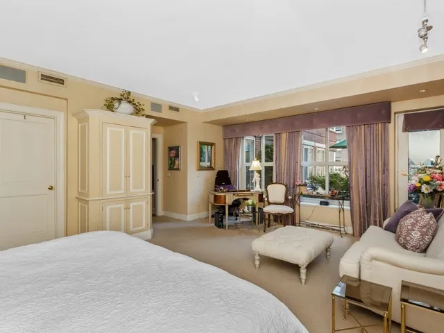 $13,000 | 300 Boylston Street, Unit 514, Boston, MA 02116