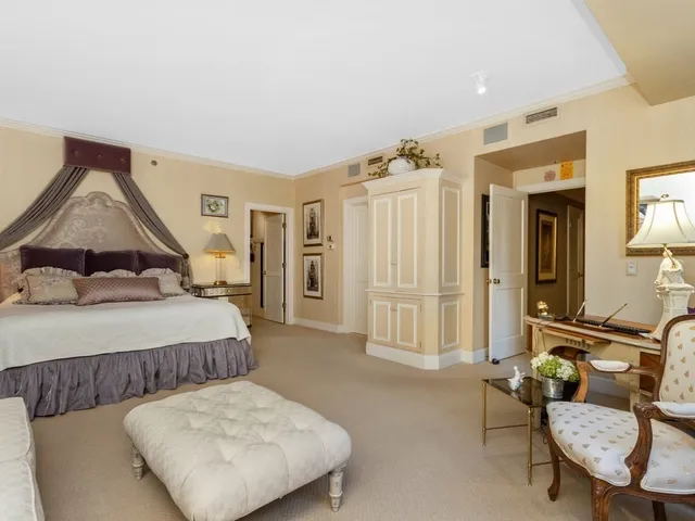 $13,000 | 300 Boylston Street, Unit 514, Boston, MA 02116