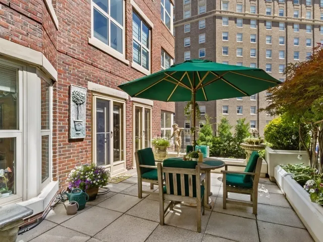 $13,000 | 300 Boylston Street, Unit 514, Boston, MA 02116