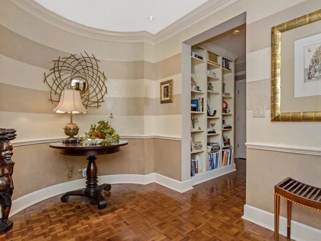 $13,000 | 300 Boylston Street, Unit 514, Boston, MA 02116