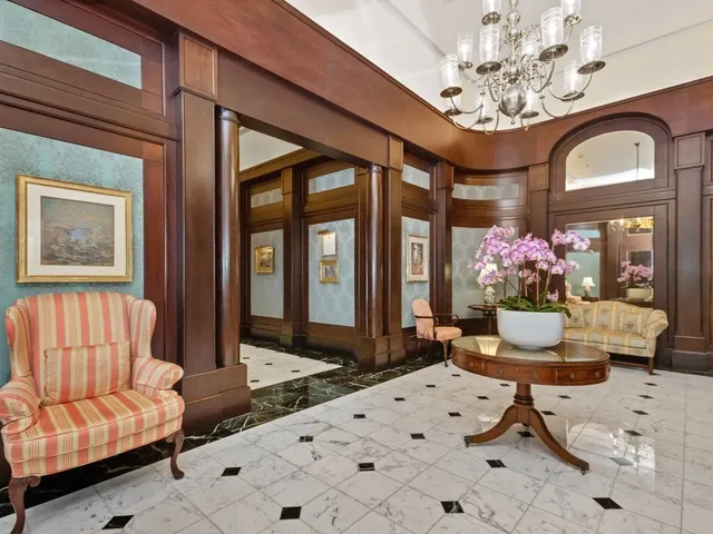 $13,000 | 300 Boylston Street, Unit 514, Boston, MA 02116