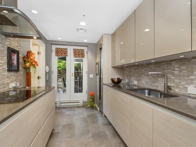 $13,000 | 300 Boylston Street, Unit 514, Boston, MA 02116