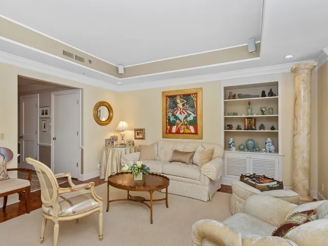 $13,000 | 300 Boylston Street, Unit 514, Boston, MA 02116