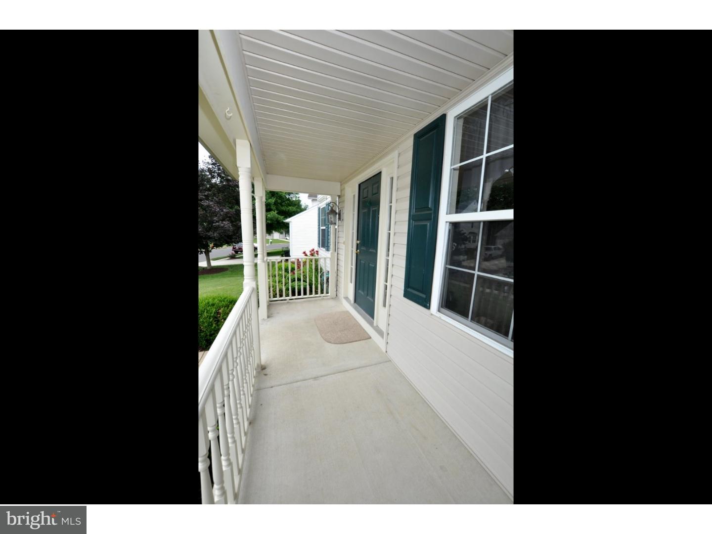 63 Mohr Road Burlington, NJ 08016 - Photo 3 of 25 Porch