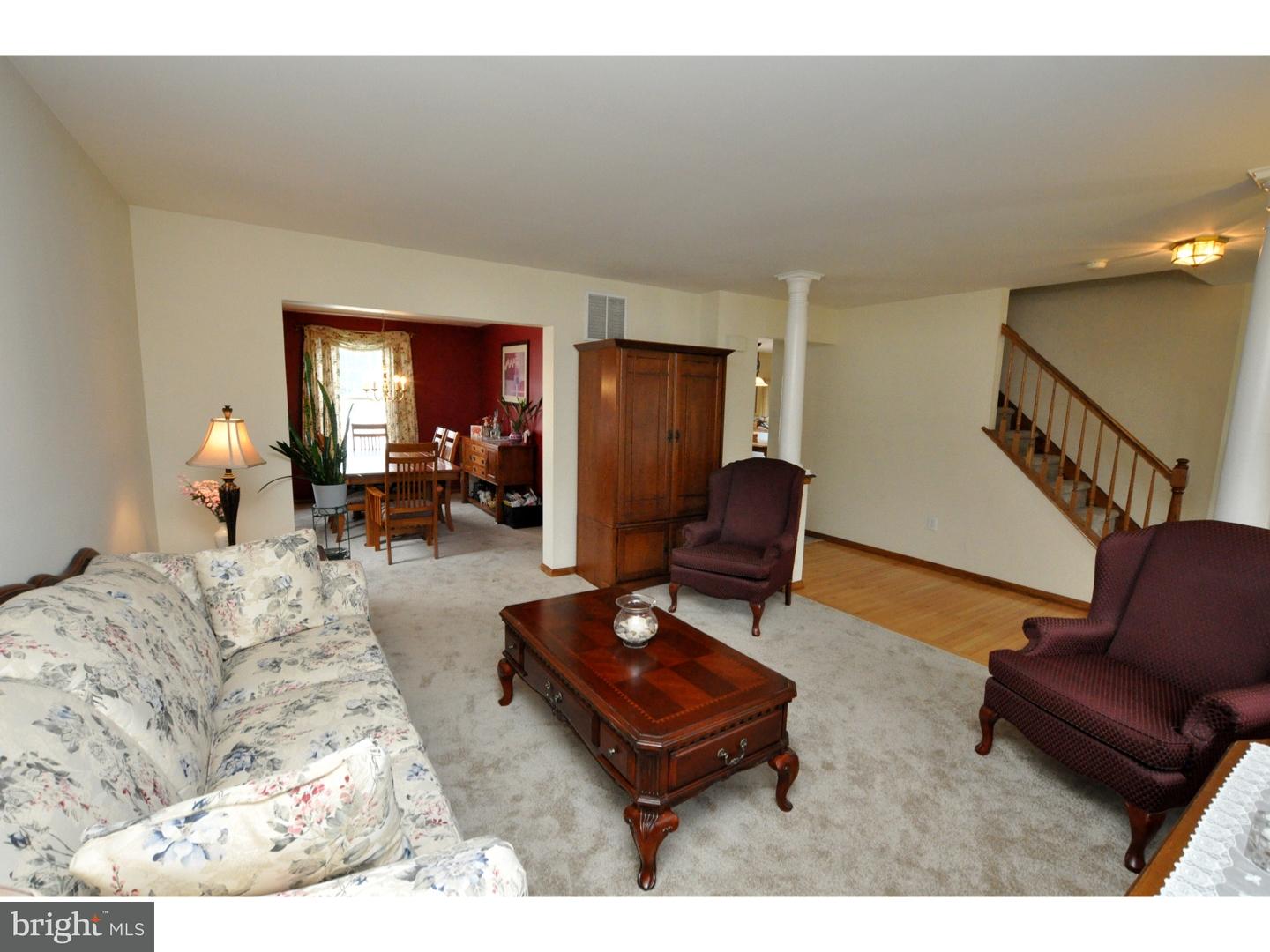 63 Mohr Road Burlington, NJ 08016 - Photo 6 of 25 Living Room