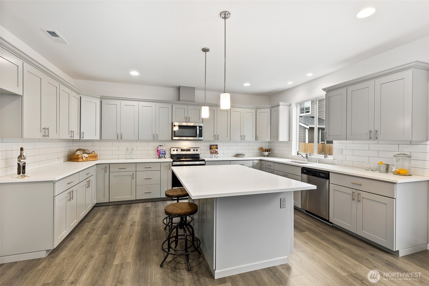 16720 8th Ave Court East, Unit 11 Spanaway, WA 98387 - Photo 16 of 25