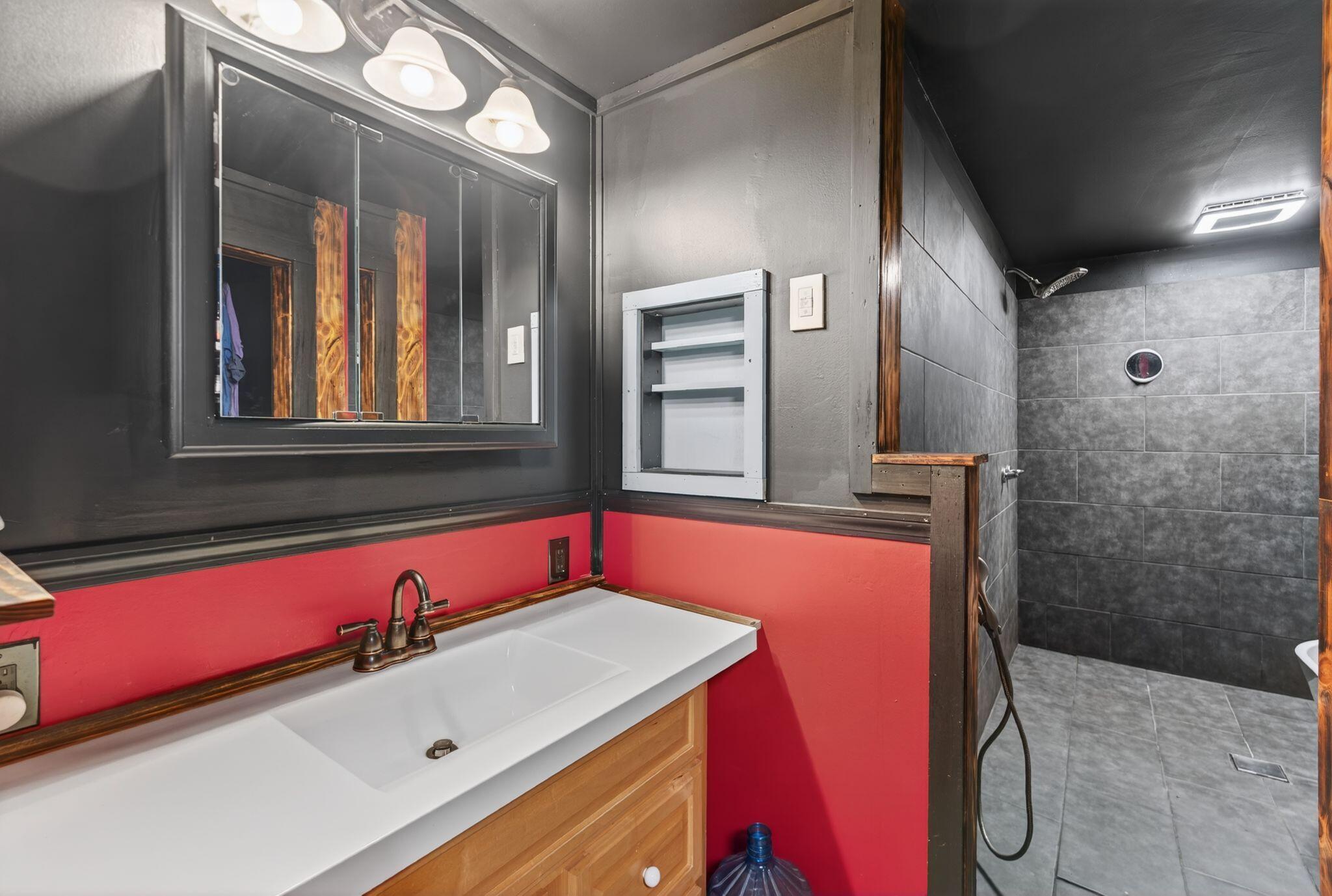 401 Miller Road Waldoboro, ME 04572 - Photo 25 of 36 Primary Bathroom