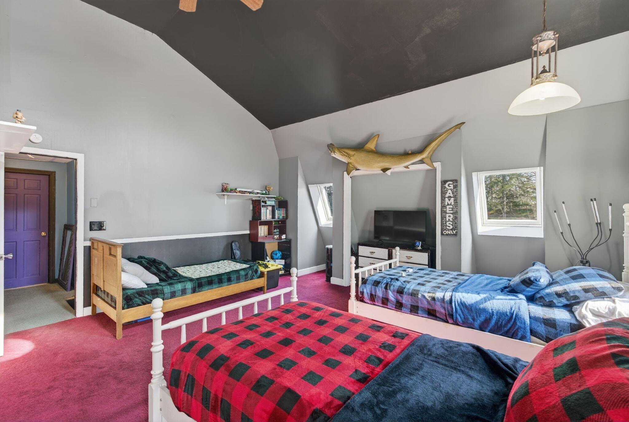 401 Miller Road Waldoboro, ME 04572 - Photo 32 of 36 Bedroom 2