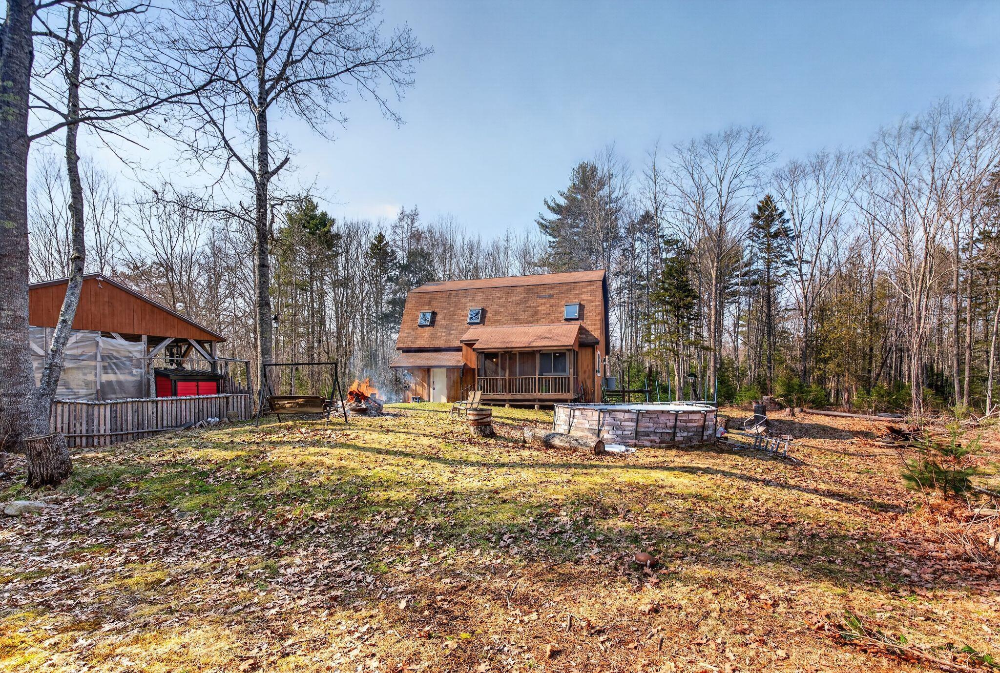 401 Miller Road Waldoboro, ME 04572 - Photo 7 of 36 Yard and Carport