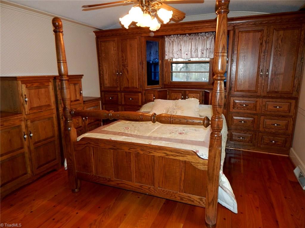 292 Friendship Church Road Elkin, NC 28621 - Photo 13 of 22 Gallery Image 13
