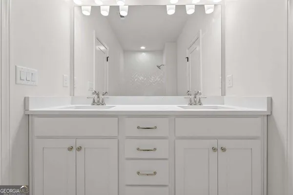 $1,100,000 | 216 Suwanee Avenue, Suwanee, GA 30024