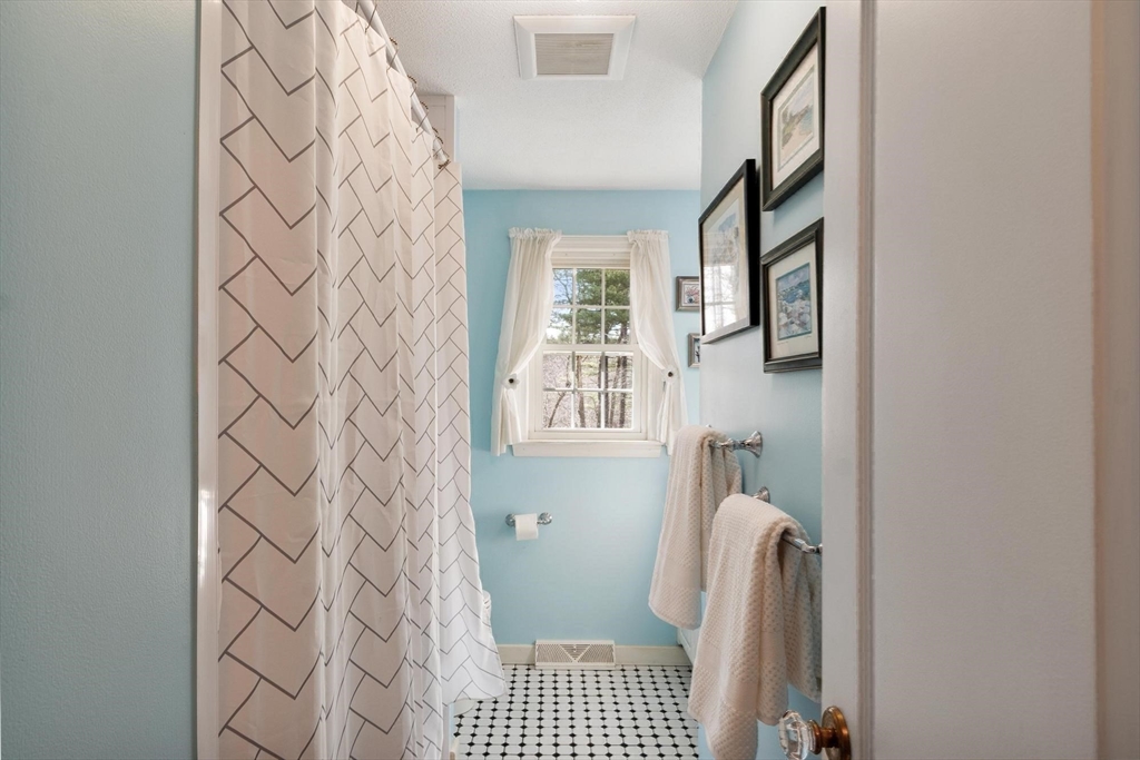 20 Bayberry Road Westford, MA 01886 - Photo 20 of 35