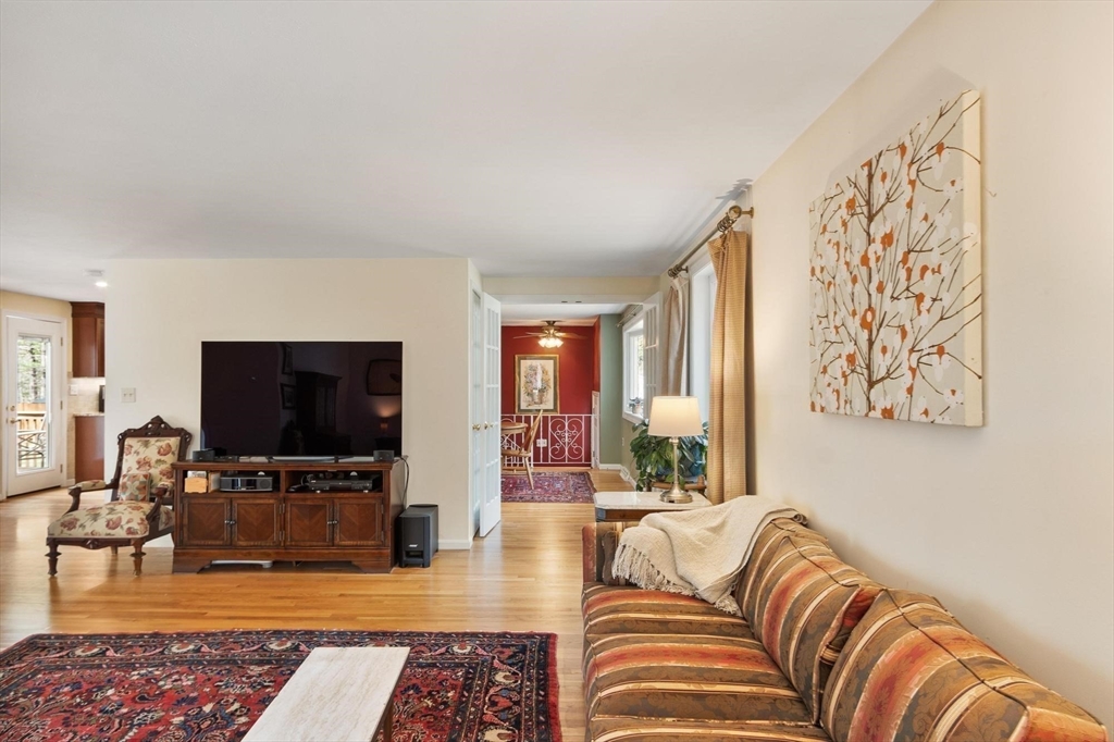 20 Bayberry Road Westford, MA 01886 - Photo 9 of 35