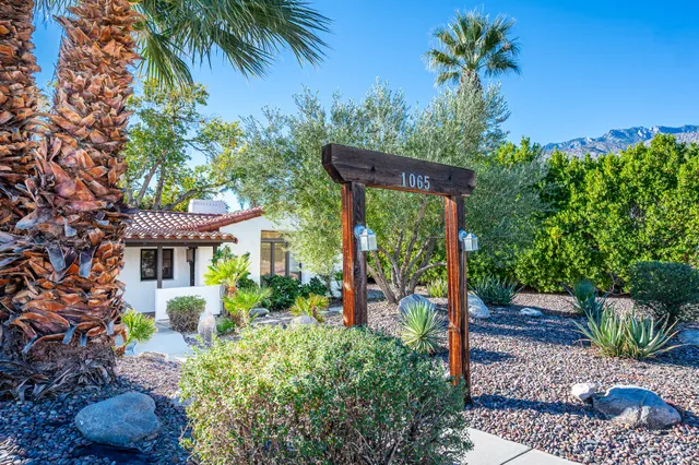 $900,000 | 1065 East San Jacinto Way, Palm Springs, CA 92262