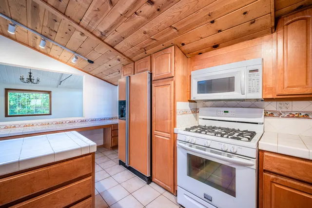 $900,000 | 1065 East San Jacinto Way, Palm Springs, CA 92262