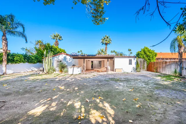 $900,000 | 1065 East San Jacinto Way, Palm Springs, CA 92262