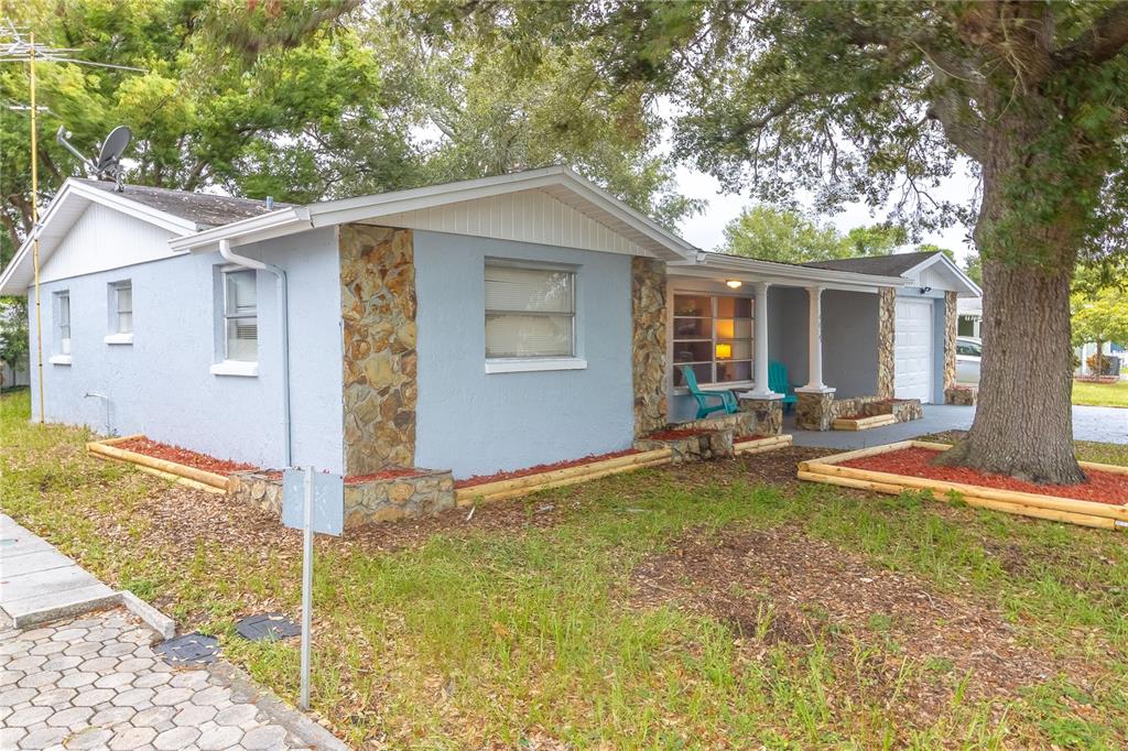 4639 Madison Street New Port Richey, FL 34652 - Photo 3 of 23 Gallery Image 3