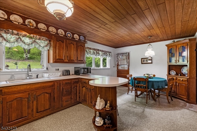111 East Mountain Road Hillsborough, NJ 08844 - Photo 8 of 25