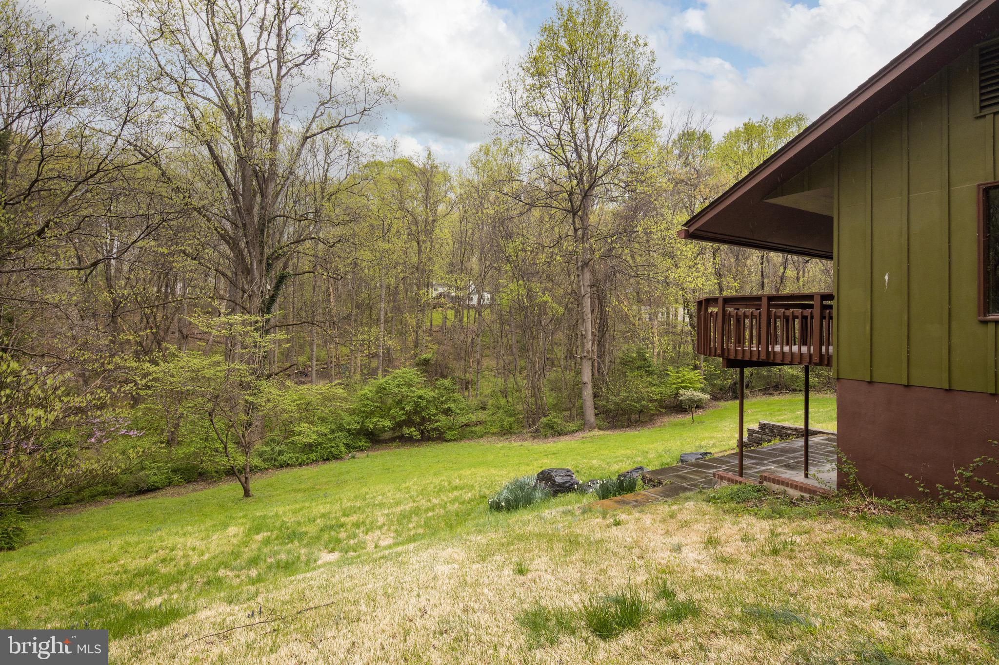 1417 Crowell Road Vienna, VA 22182 - Photo 2 of 44 Gallery Image 2