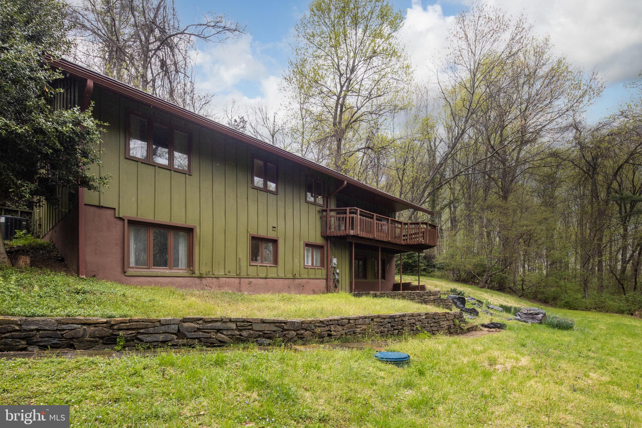 1417 Crowell Road Vienna, VA 22182 - Photo 36 of 44 Gallery Image 36