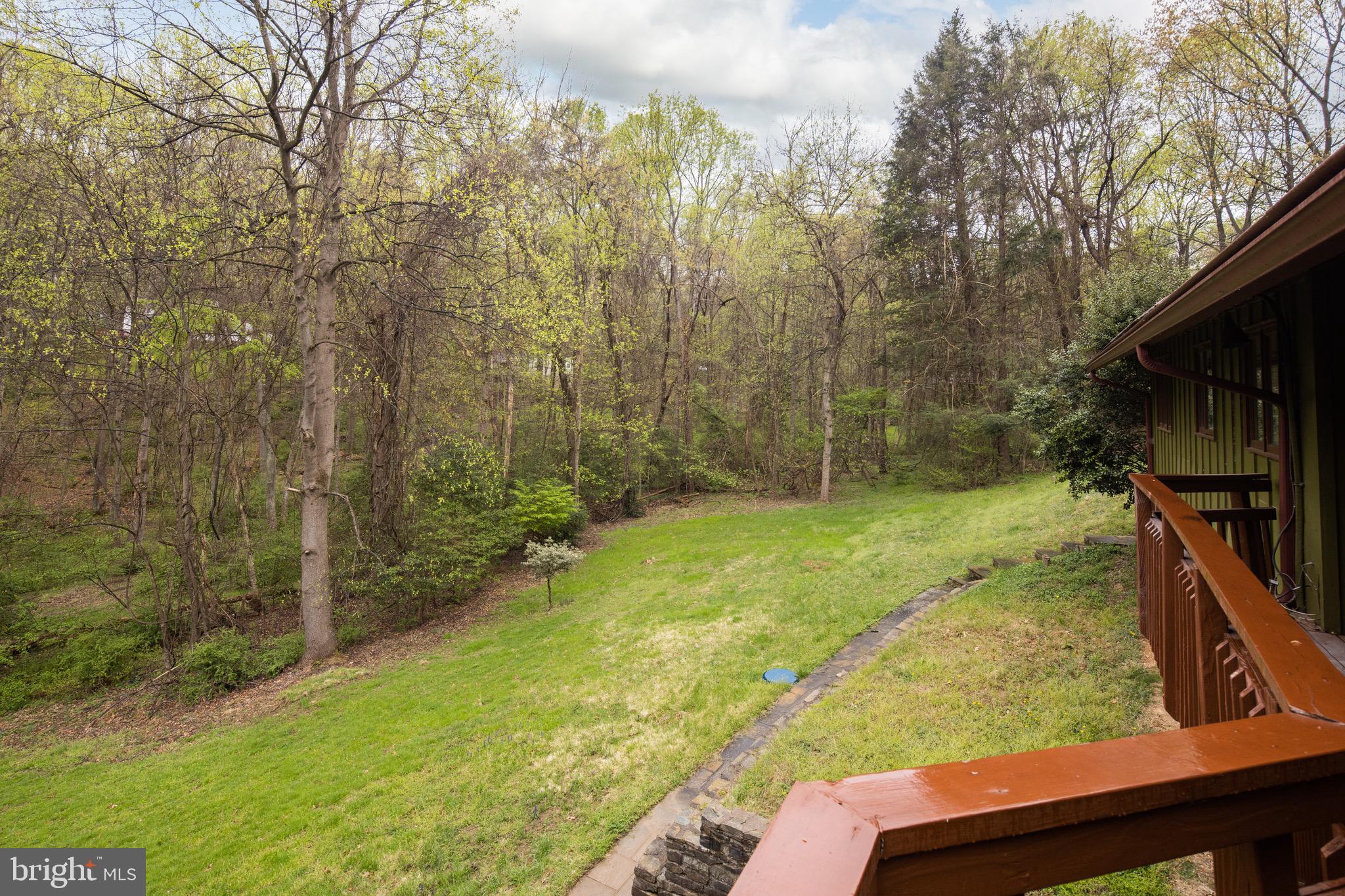 1417 Crowell Road Vienna, VA 22182 - Photo 39 of 44 Gallery Image 39