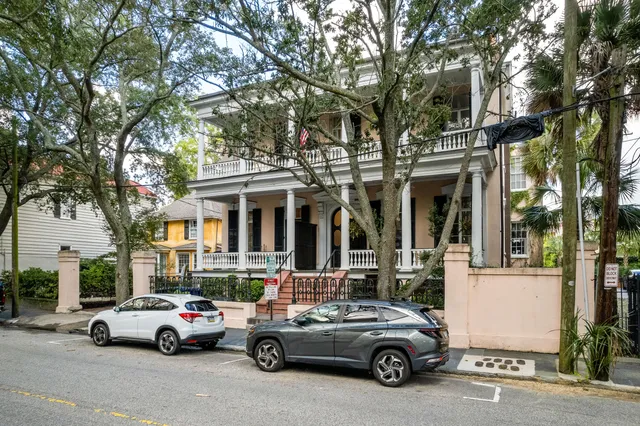 $3,000 | 128 Wentworth Street, Unit 6, Charleston, SC 29401