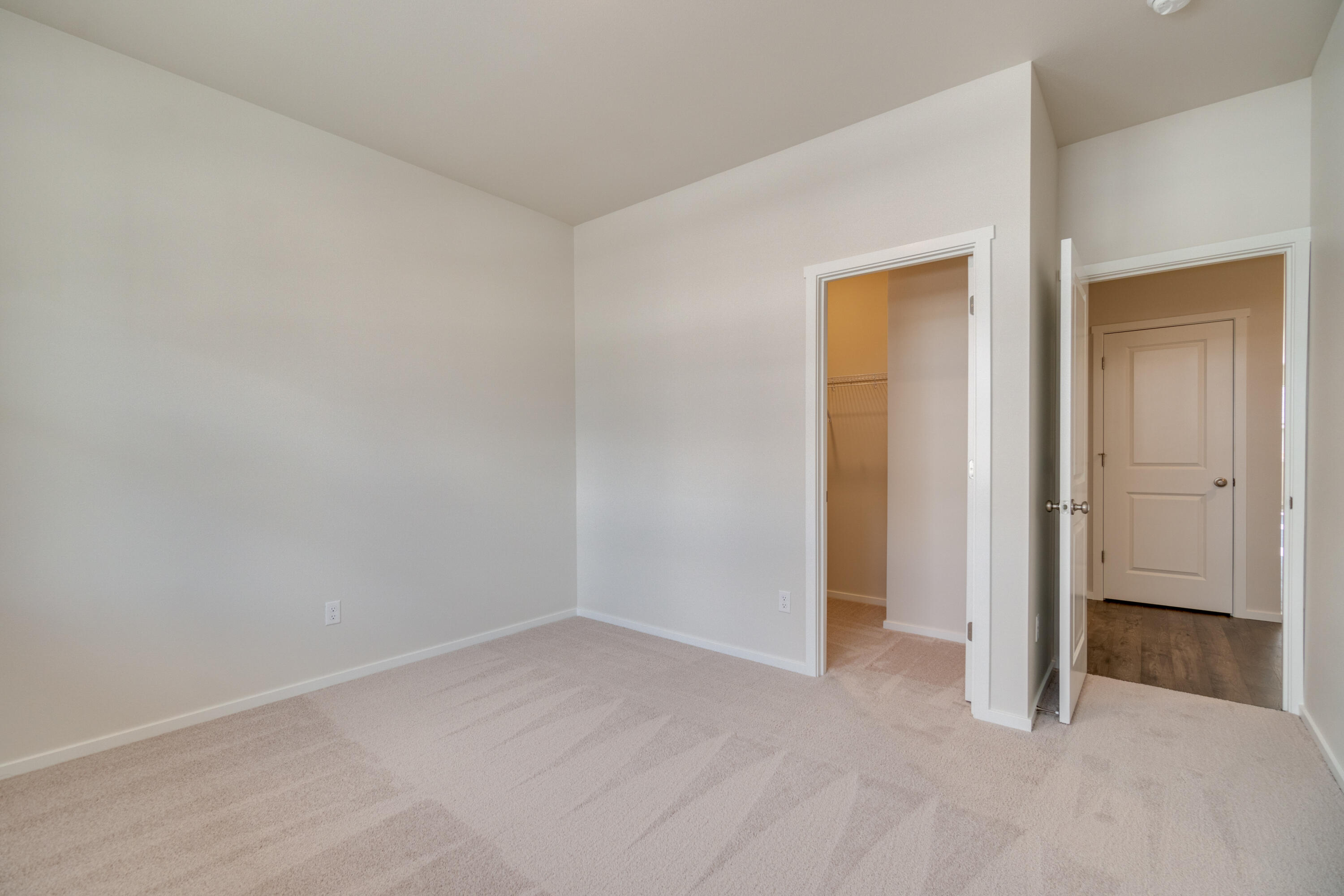 2740 Roberts Road, Unit 11 Medford, OR 97504 - Photo 11 of 17 Bed 3