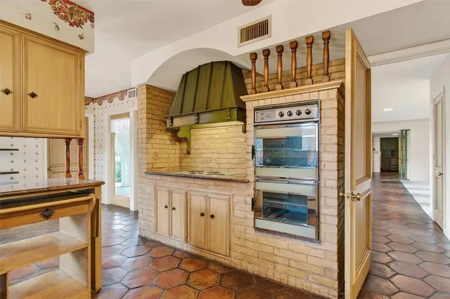 a view of washer and dryer