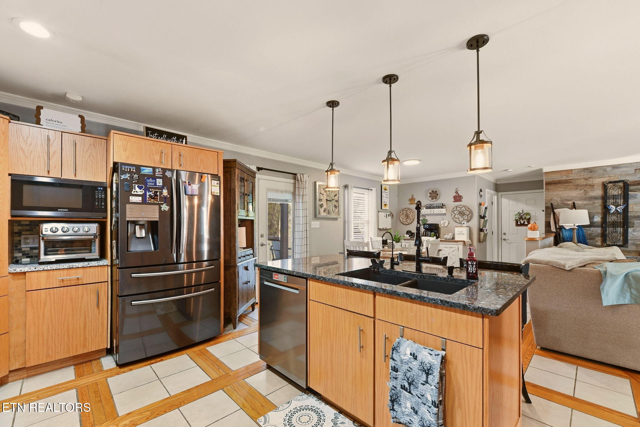 254 Orchard View Road Oliver Springs, TN 37840 - Photo 10 of 48 10-web-or-mls-DSC_4913
