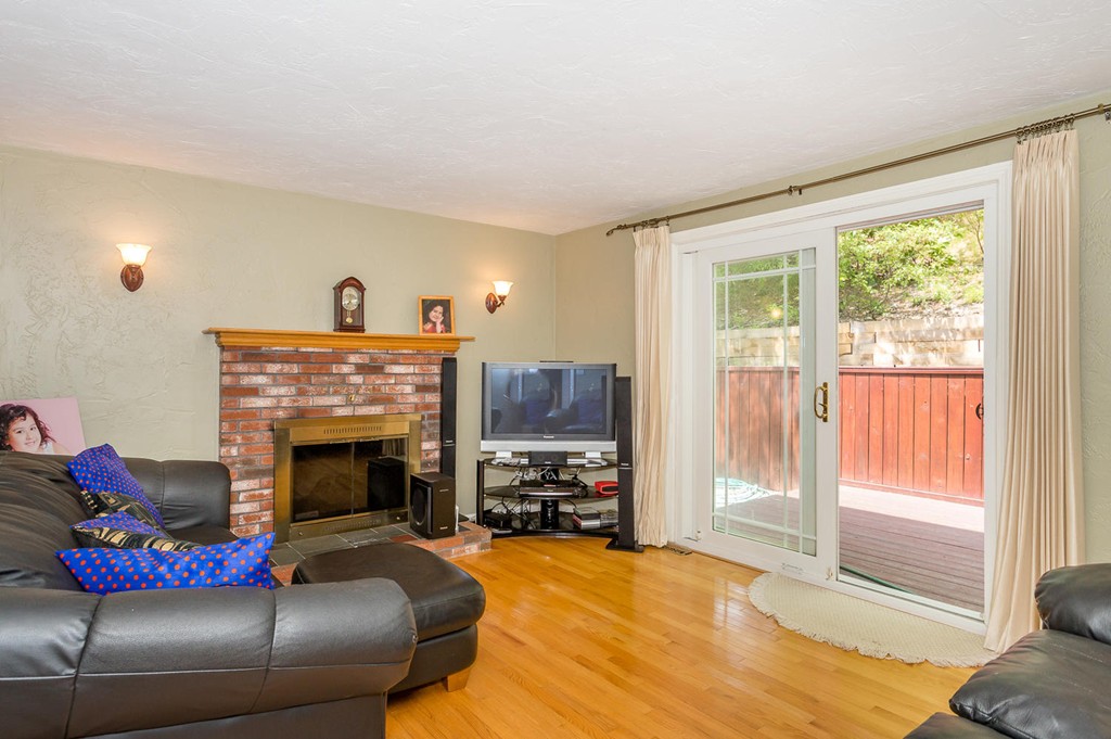 10 Colonial Lane Canton, MA 02021 - Photo 4 of 18 Gallery Image 4
