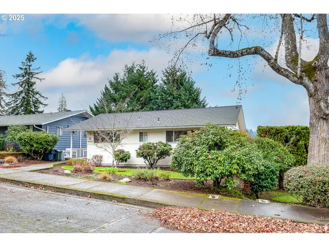 $580,000 | 2545 Charnelton Street, Eugene, OR 97405