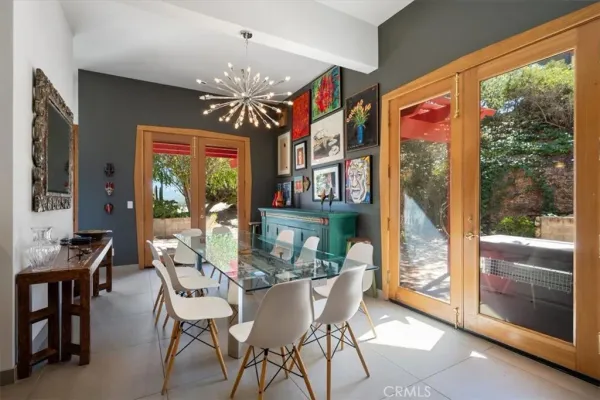 a view of an entryway with a workspace