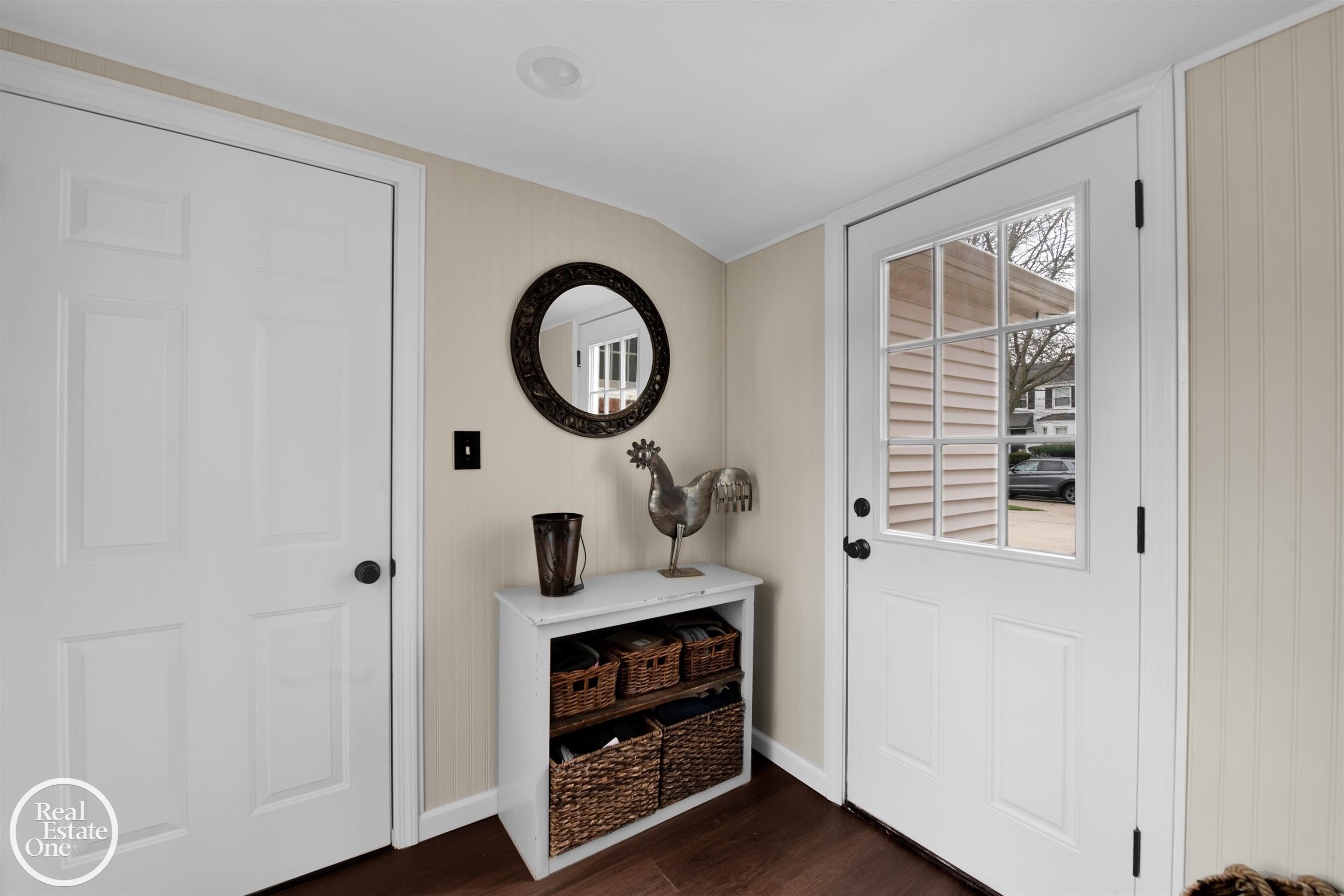 692 Hawthorne Road Grosse Pointe Woods, MI 48236 - Photo 29 of 33