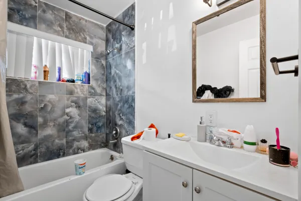 $550,000 | 426 Northeast 166th Street, Unit 2, North Miami Beach, FL 33162