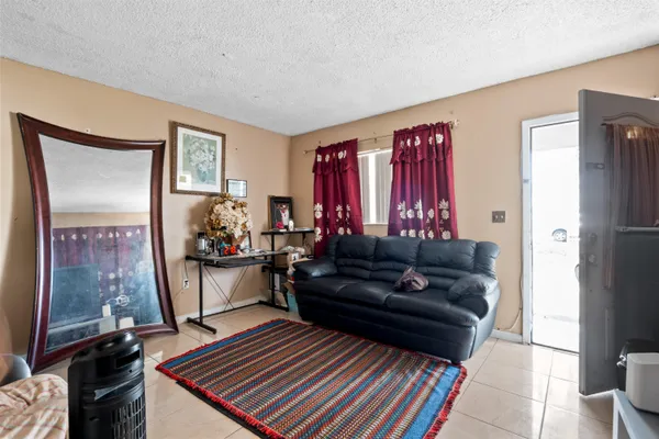 $550,000 | 426 Northeast 166th Street, Unit 2, North Miami Beach, FL 33162