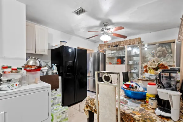 $550,000 | 426 Northeast 166th Street, Unit 2, North Miami Beach, FL 33162