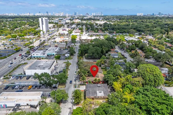 $550,000 | 426 Northeast 166th Street, Unit 2, North Miami Beach, FL 33162