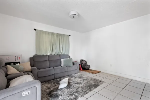 $550,000 | 426 Northeast 166th Street, Unit 2, North Miami Beach, FL 33162