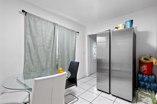 $550,000 | 426 Northeast 166th Street, Unit 2, North Miami Beach, FL 33162