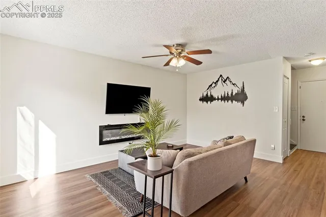 $185,000 | 935 Saturn Drive, Unit 227, Colorado Springs, CO 80905