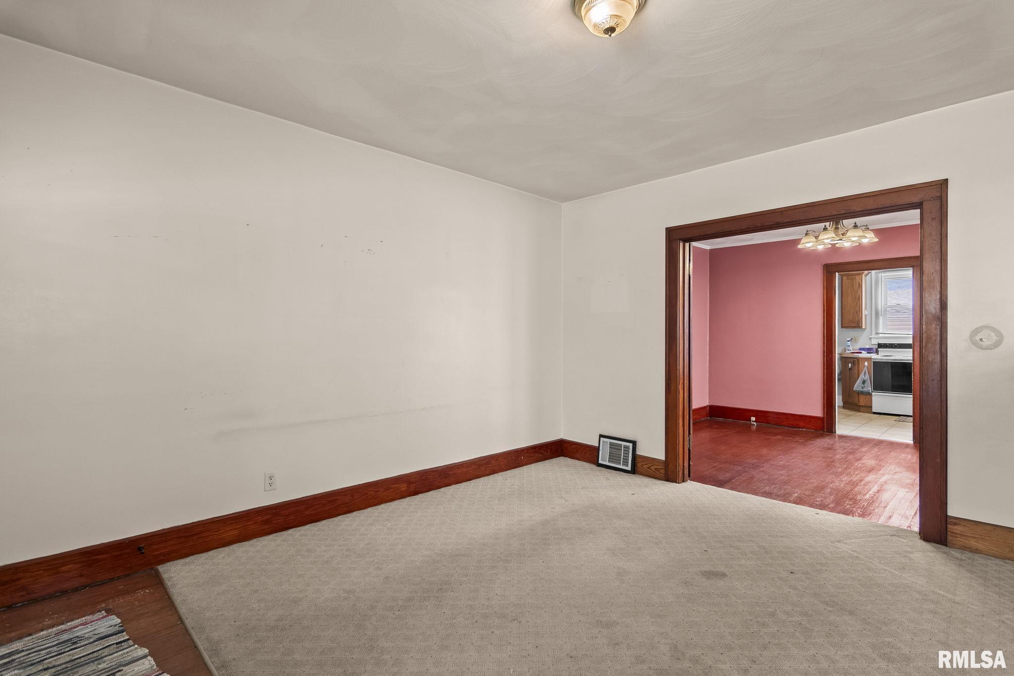 920 North Walnut Street Springfield, IL 62702 - Photo 8 of 30