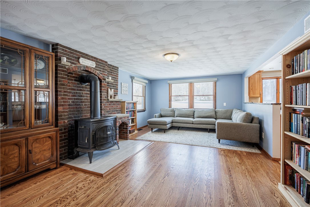 300 Salt Road Webster, NY 14580 - Photo 15 of 41