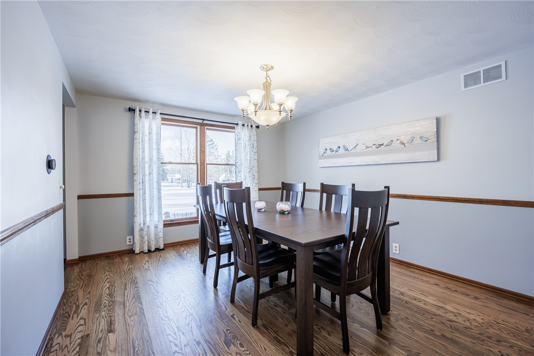 300 Salt Road Webster, NY 14580 - Photo 9 of 41